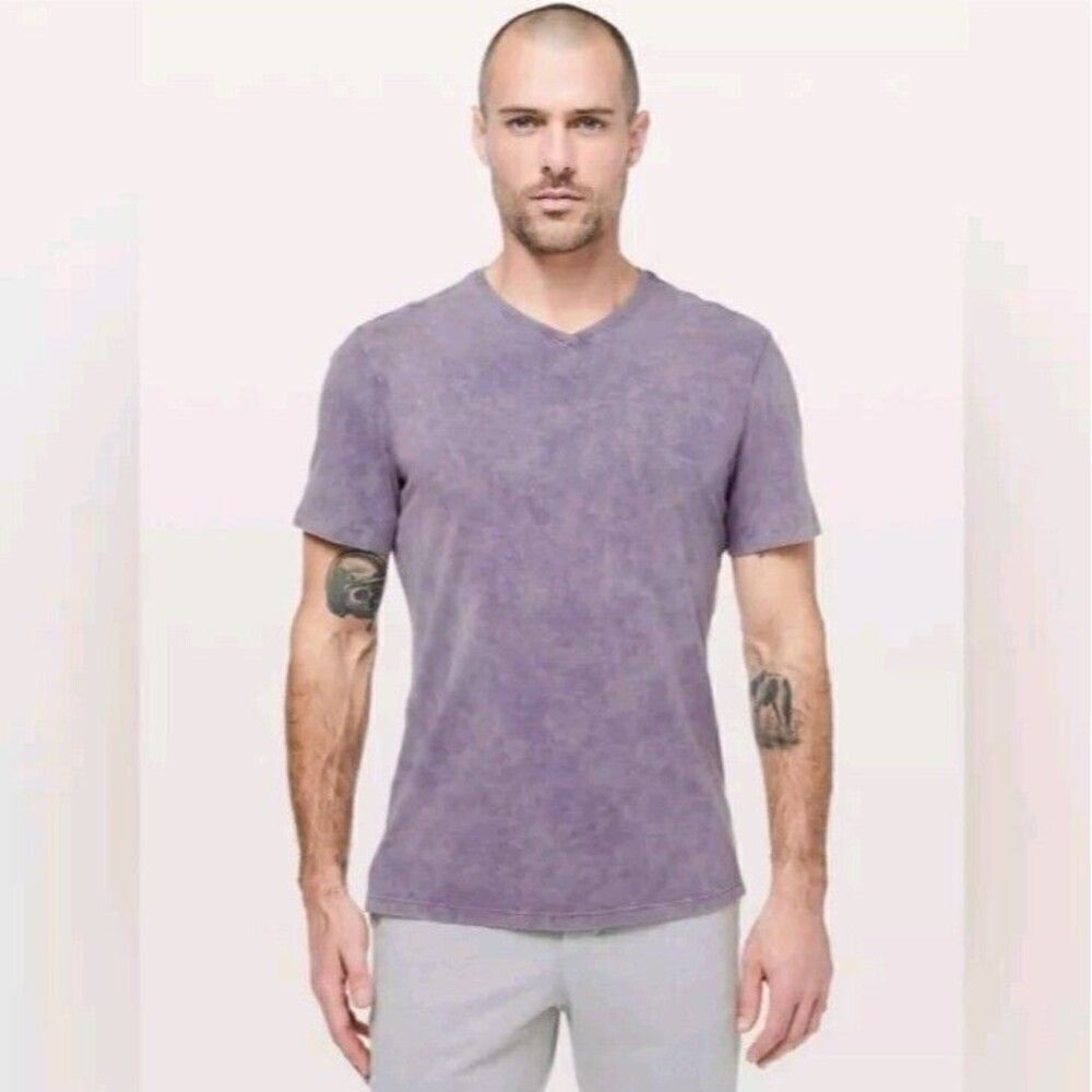 Lululemon Mens S T-Shirt Blue 5 Year Tee Acid Wash Curved Hem Mineral Wash Sz M